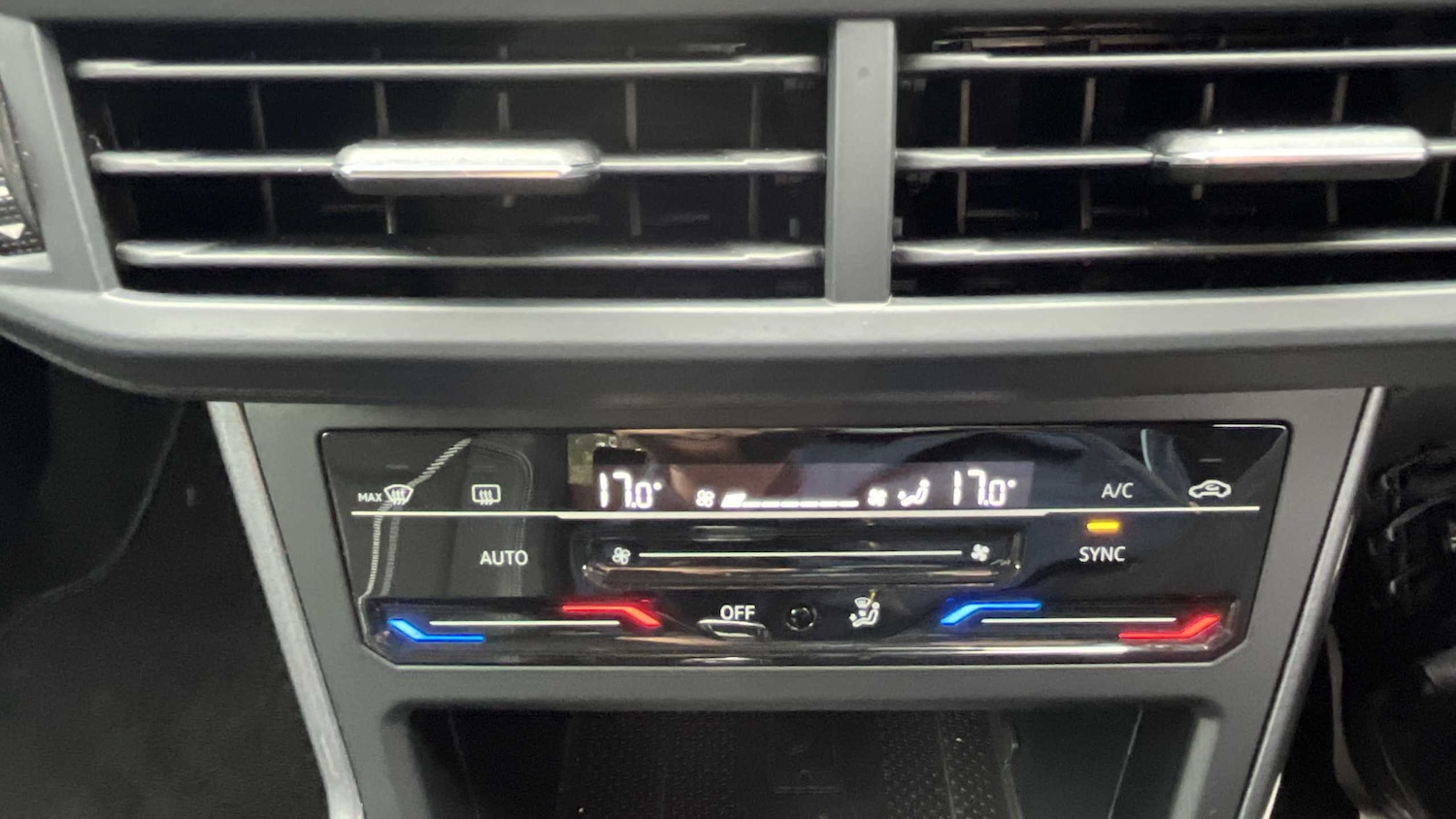 Used Volkswagen Taigo 2023 for sale - 76088052: Photo 22