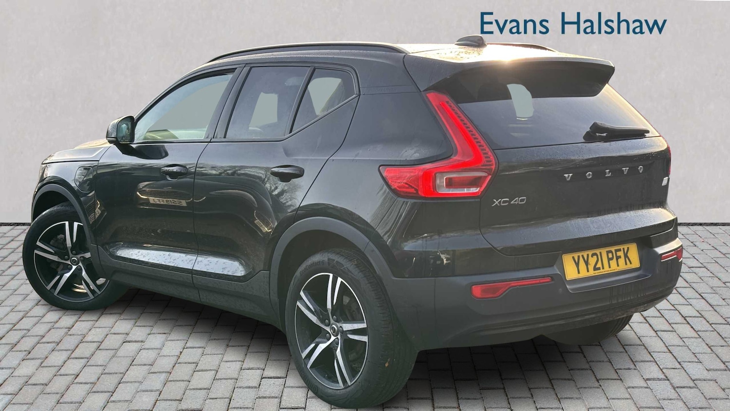 Used Volvo XC40 2021 for sale - 76718259: Photo 5