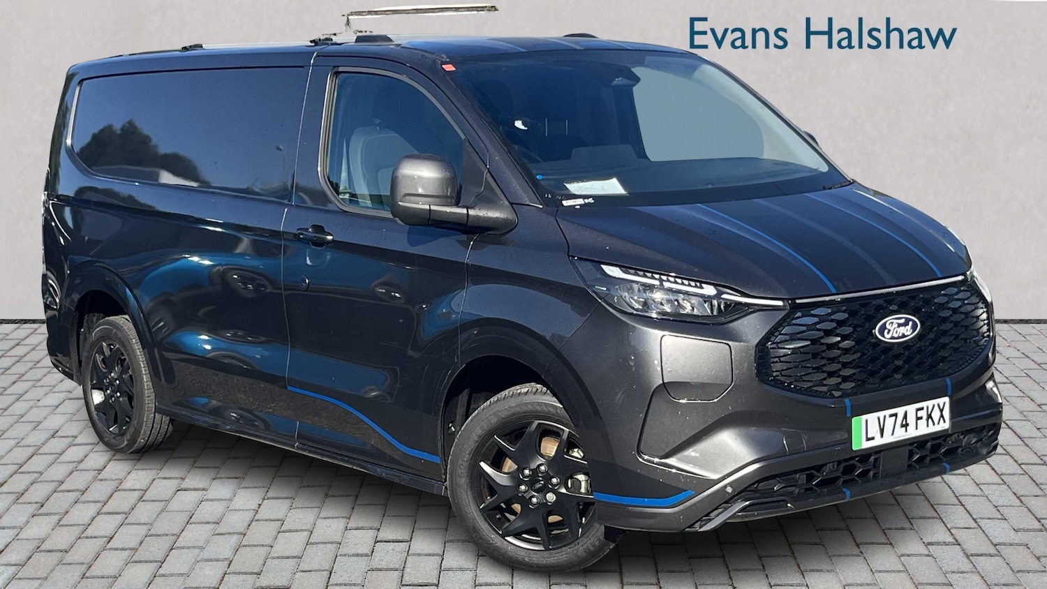 Used Ford Transit Custom 2024 for sale - 76088089: Photo 1