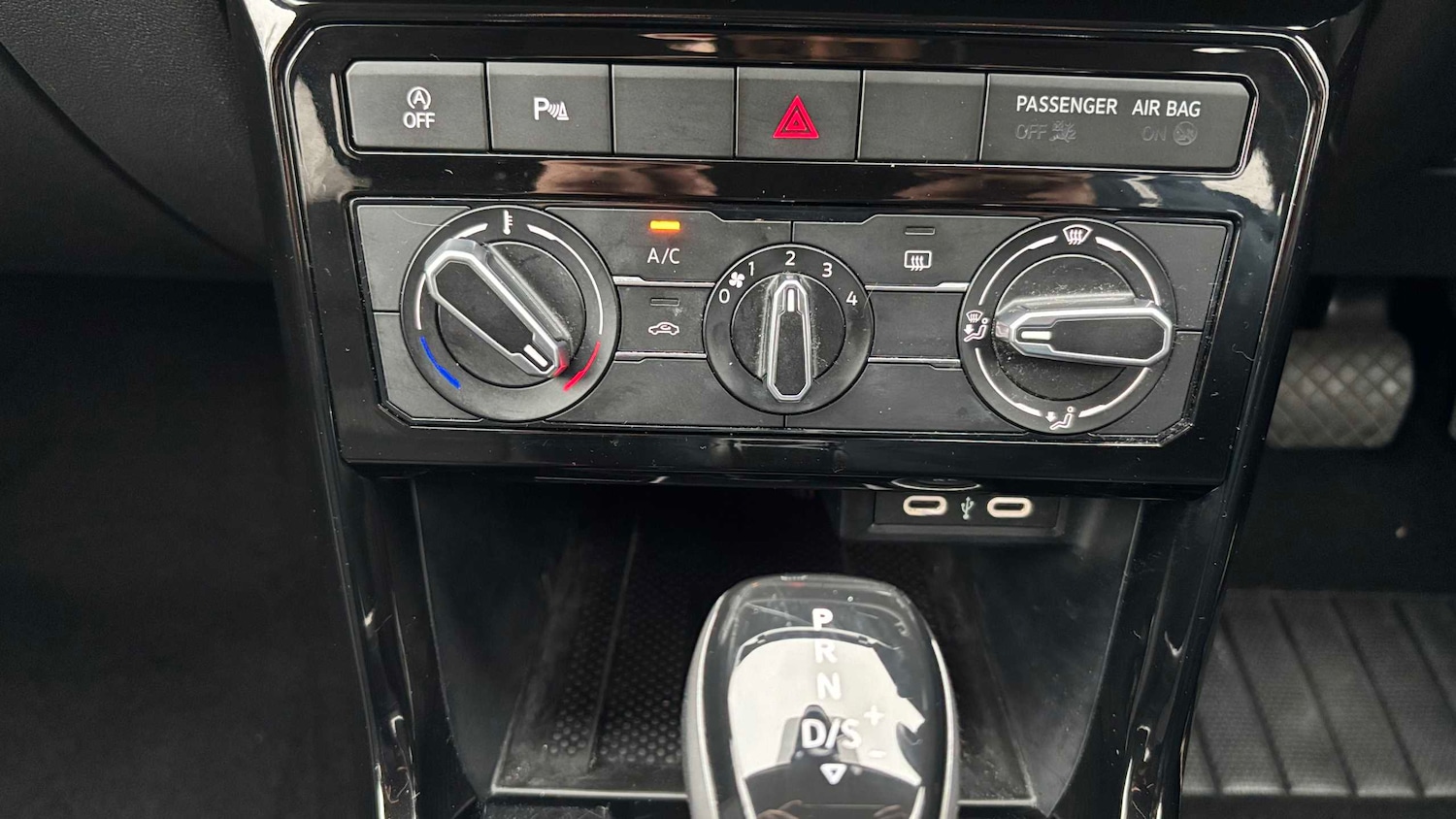 Used Volkswagen T-Cross 2023 for sale - 77112389: Photo 14