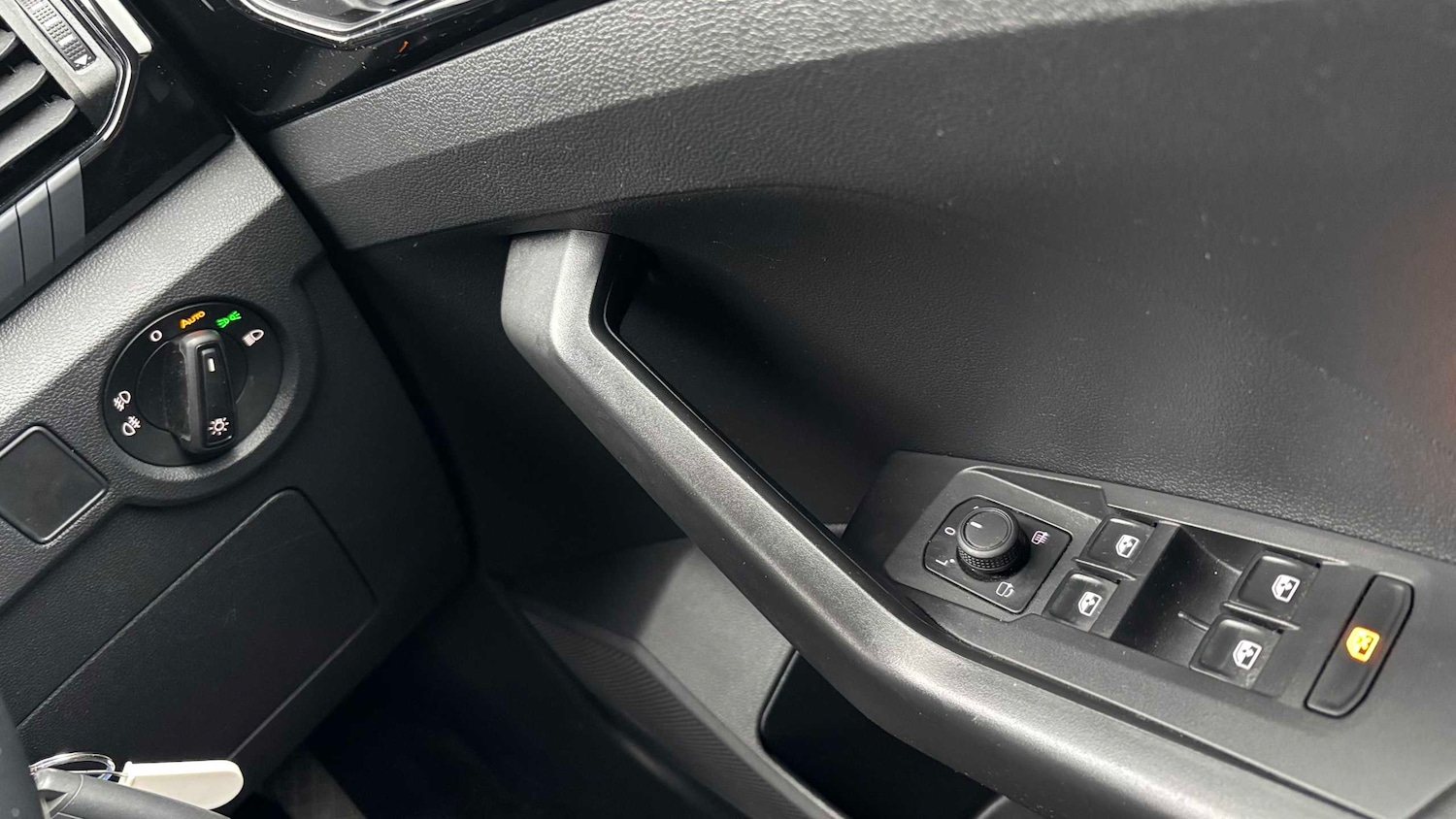 Used Volkswagen T-Cross 2023 for sale - 77112389: Photo 18