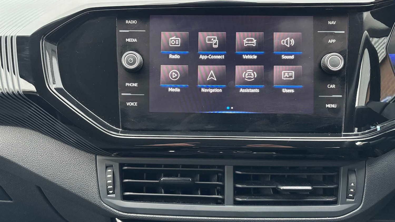 Used Volkswagen T-Cross 2023 for sale - 77112389: Photo 2