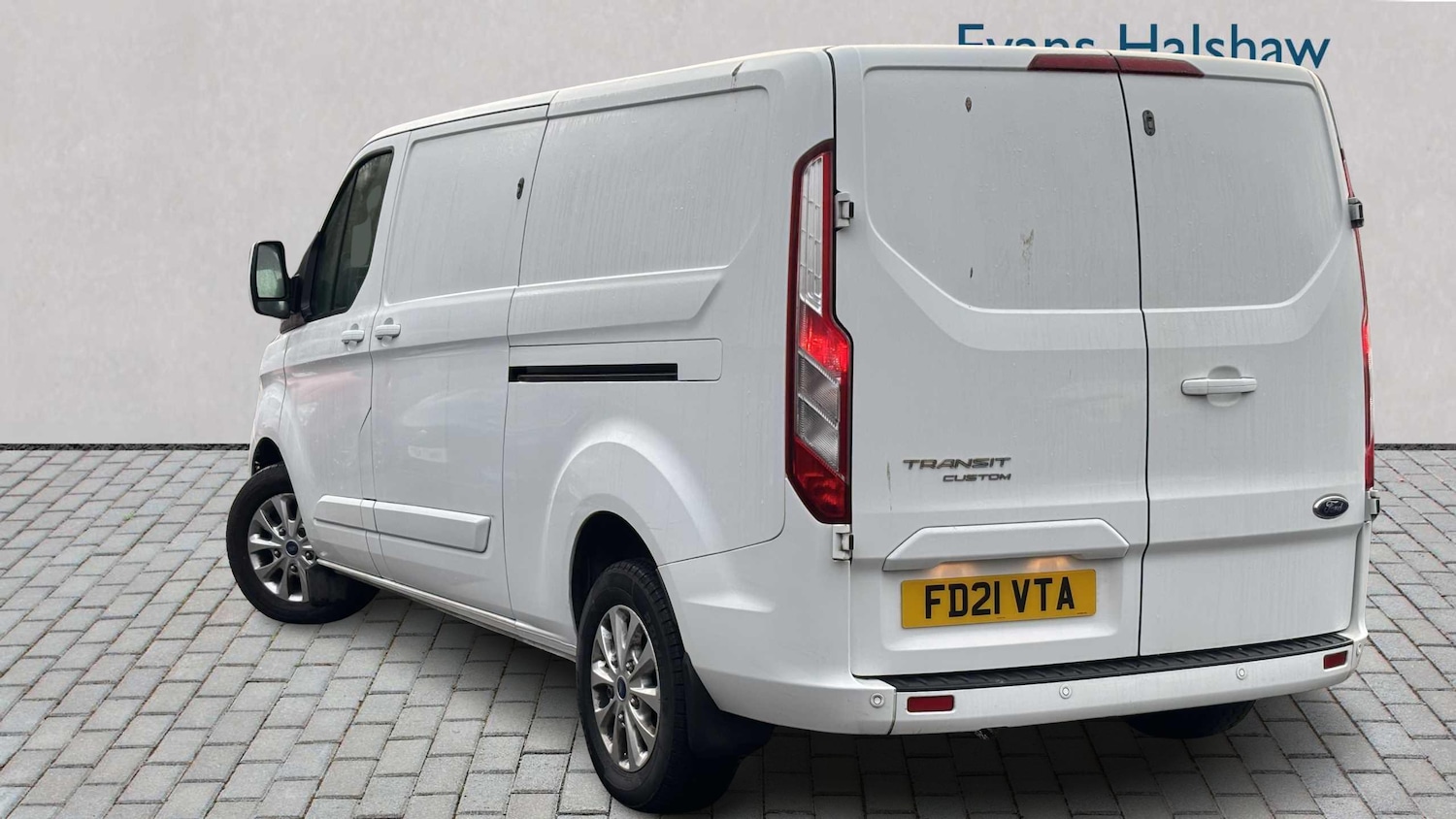 Used Ford Transit Custom 2021 for sale - 77147340: Photo 2