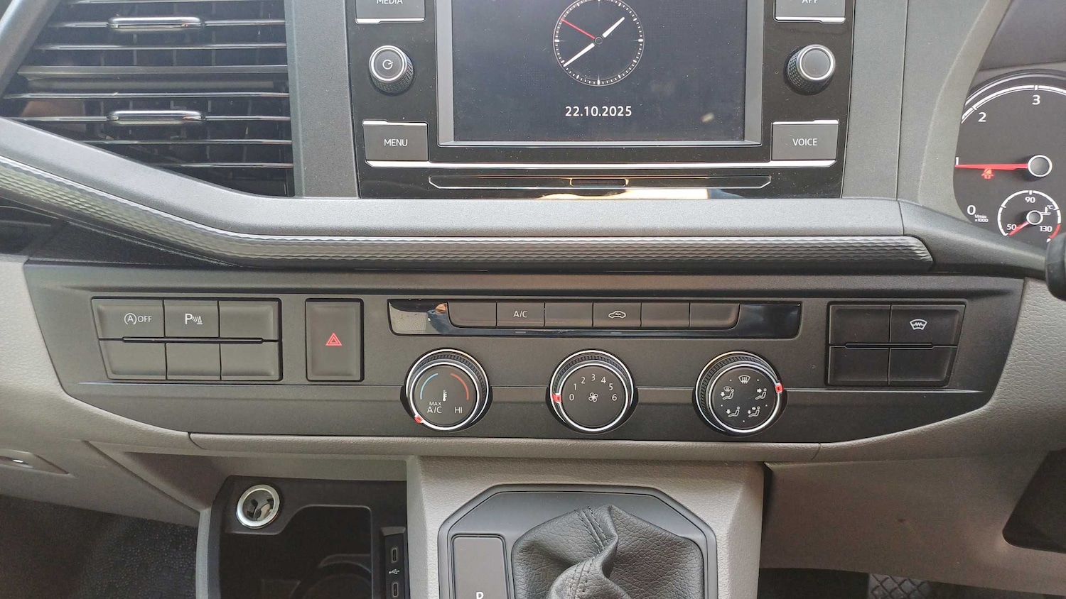 Used Volkswagen Transporter 2022 for sale - 76141581: Photo 14