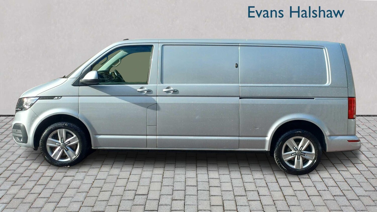 Used Volkswagen Transporter 2022 for sale - 76141581: Photo 4