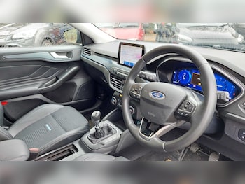 Used Ford Focus 2025 for sale - 76476013: Photo