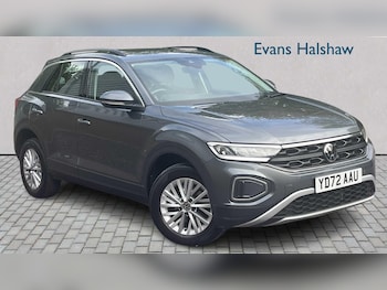 Used Volkswagen T-Roc 2022 for sale - 76587636: Photo