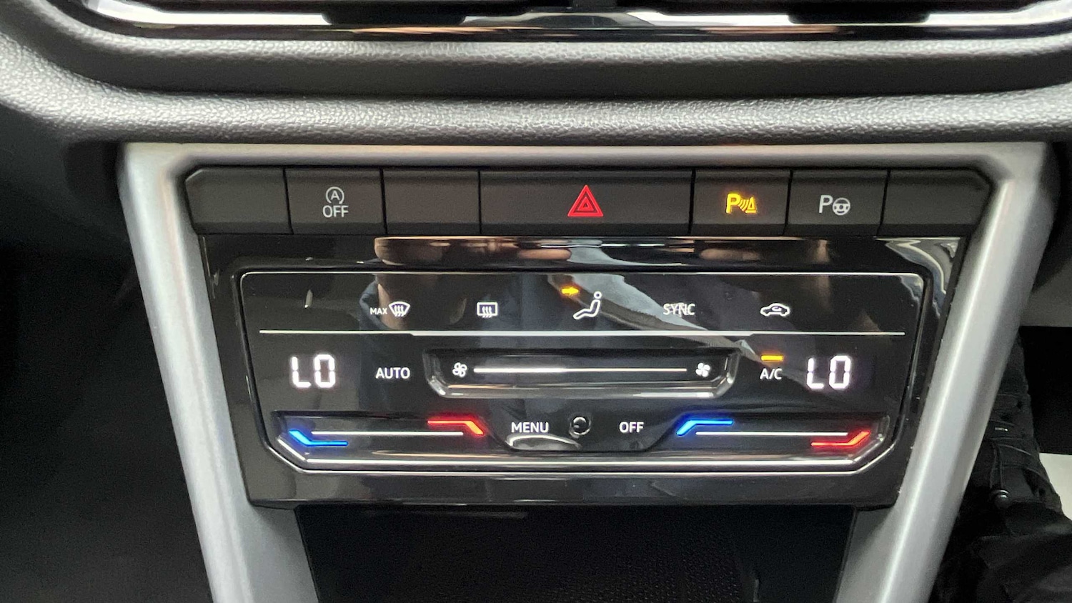 Used Volkswagen T-Roc 2022 for sale - 76587636: Photo 22