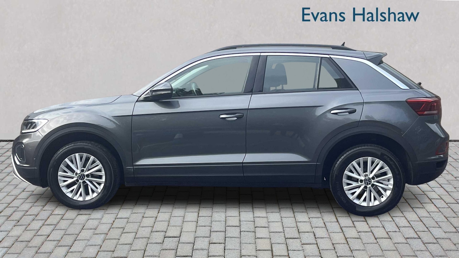 Used Volkswagen T-Roc 2022 for sale - 76587636: Photo 6