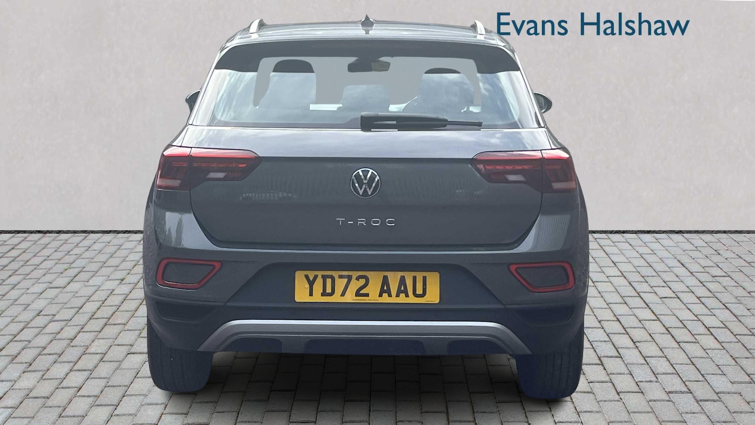 Used Volkswagen T-Roc 2022 for sale - 76587636: Photo 8