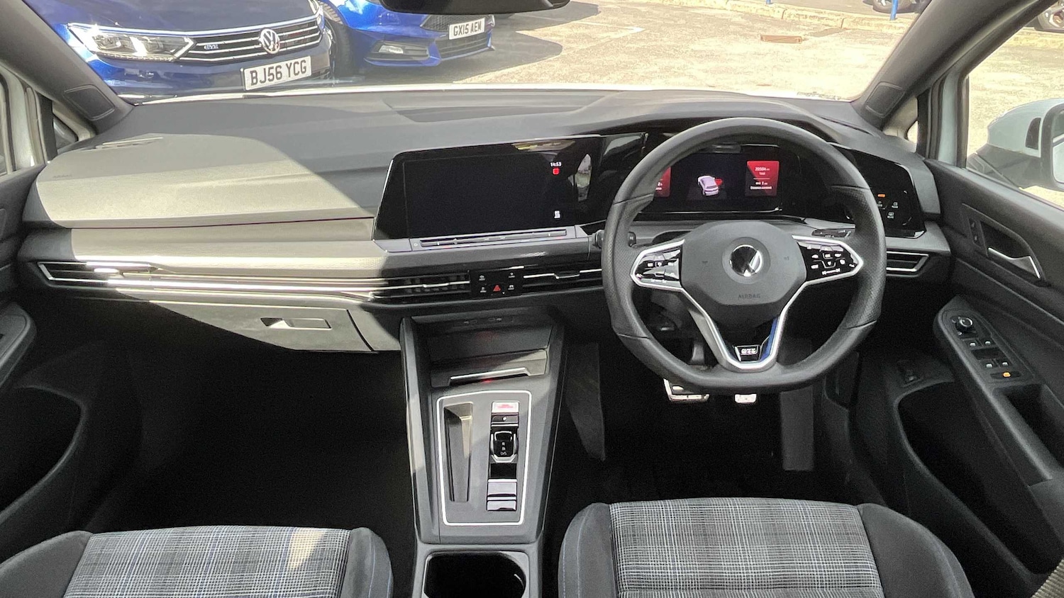 Used Volkswagen Golf 2021 for sale - 76390600: Photo 15