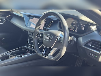 Used Audi e-tron GT 2022 for sale - 76045176: Photo