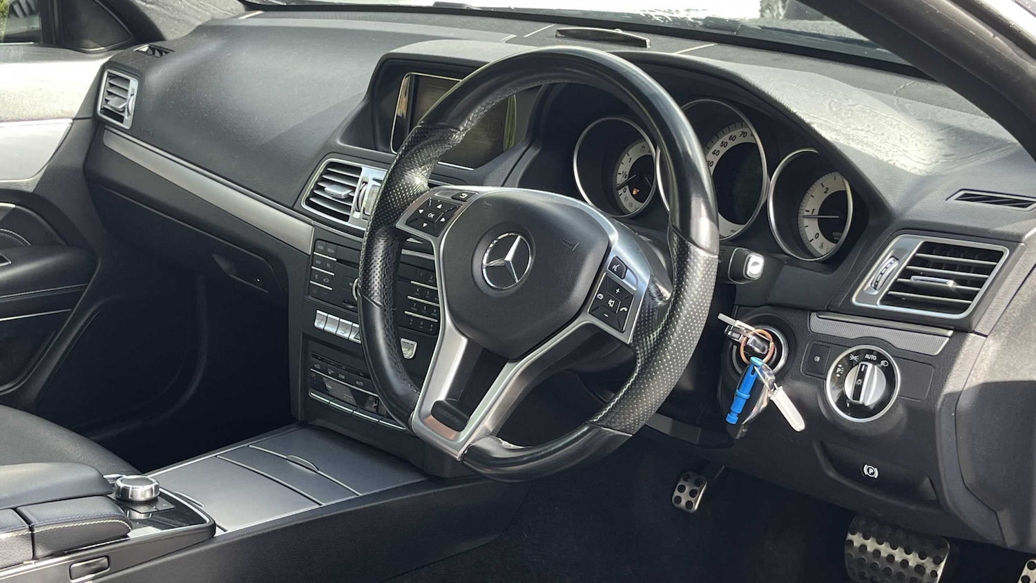 Used Mercedes-Benz E Class 2017 for sale - 76540807: Photo 3