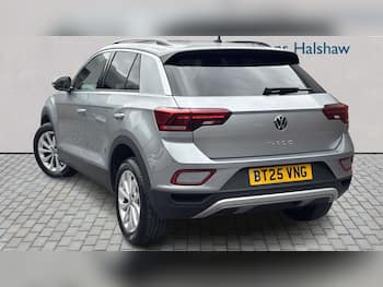 Used Volkswagen T-Roc 2025 for sale - 79671896: Photo