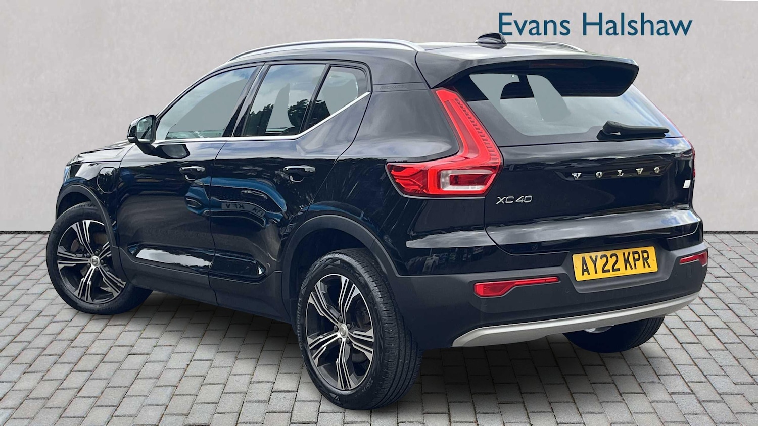Used Volvo XC40 2022 for sale - 76170102: Photo 4