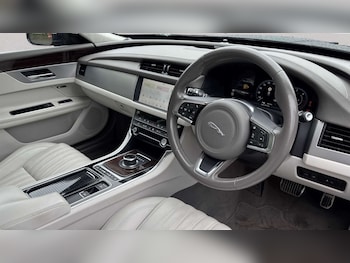 Used Jaguar XF 2020 for sale - 78881089: Photo