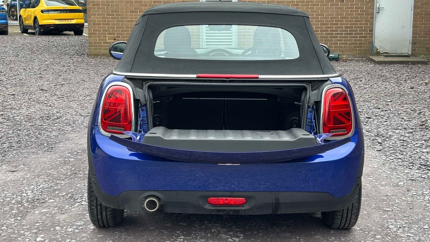 Used MINI Convertible 2020 for sale - 77540811: Photo 9