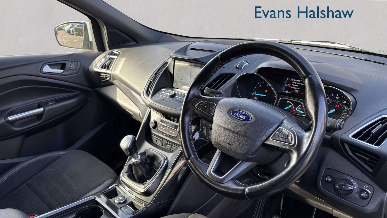 Used Ford Kuga 2017 for sale - 77842474: Photo 3