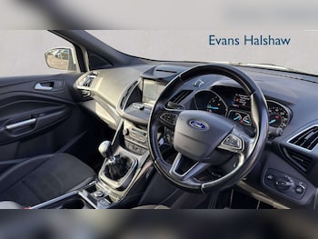 Used Ford Kuga 2017 for sale - 77842474: Photo