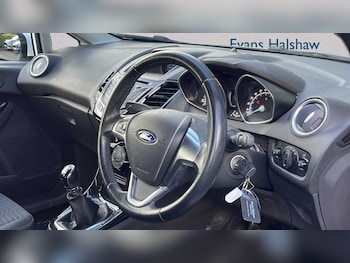 Used Ford Fiesta 2016 for sale - 75931032: Photo