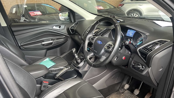 Used Ford Kuga 2015 for sale - 76286435: Photo 3