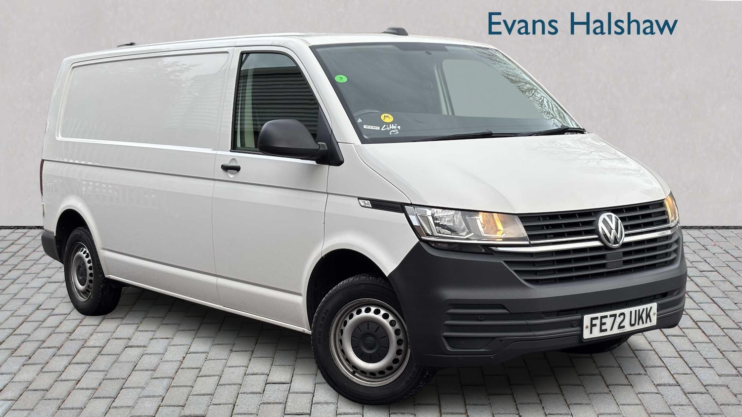 Used Volkswagen Transporter 2022 for sale - 76501840: Photo 1