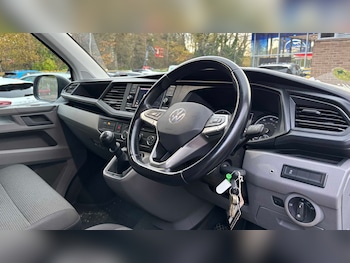 Used Volkswagen Transporter 2022 for sale - 76501840: Photo