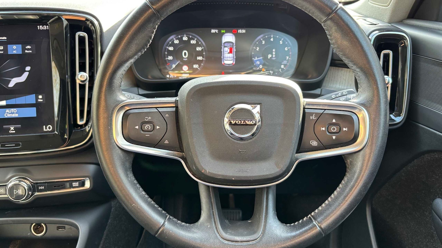 Used Volvo XC40 2021 for sale - 77996071: Photo 13