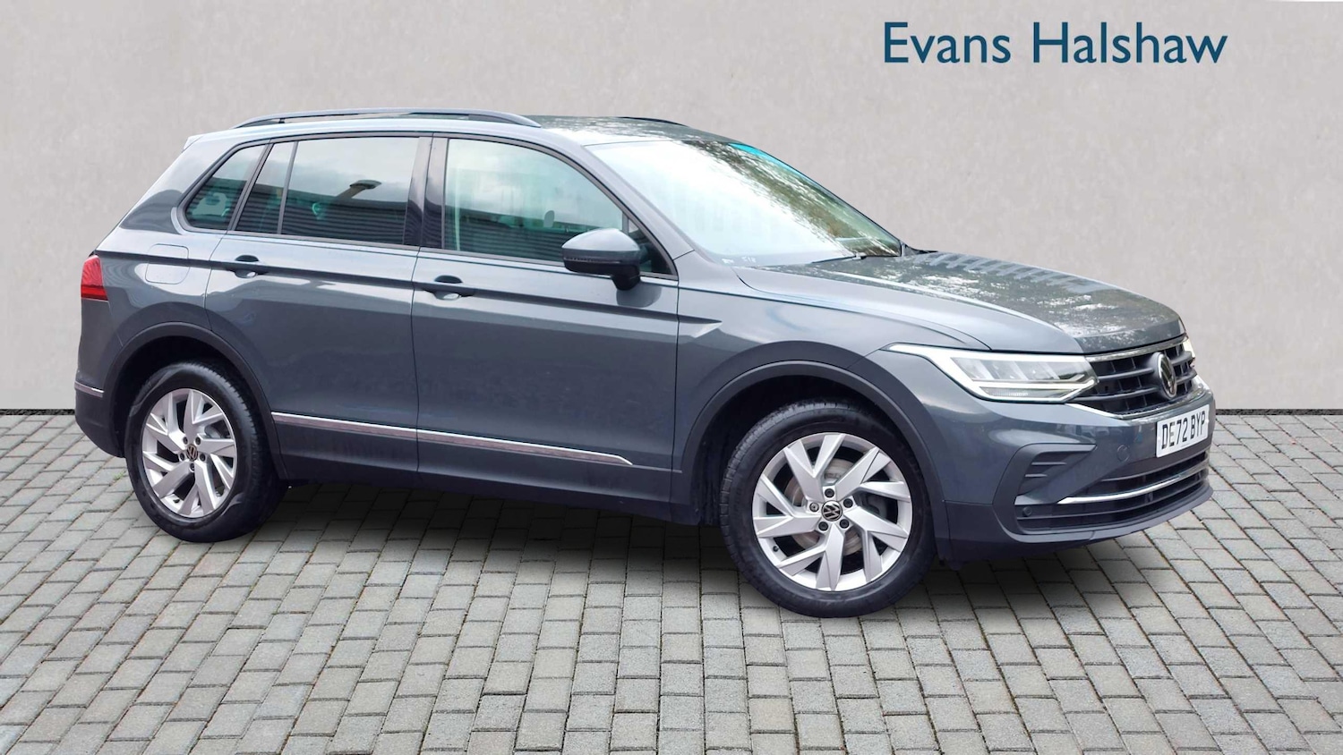 Used Volkswagen Tiguan 2022 for sale - 76087853: Photo 1
