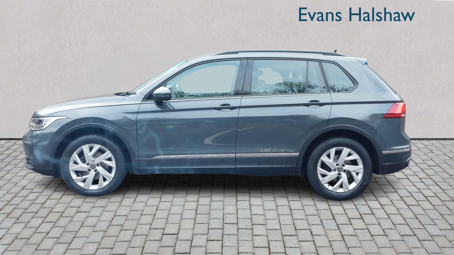 Used Volkswagen Tiguan 2022 for sale - 76087853: Photo 4