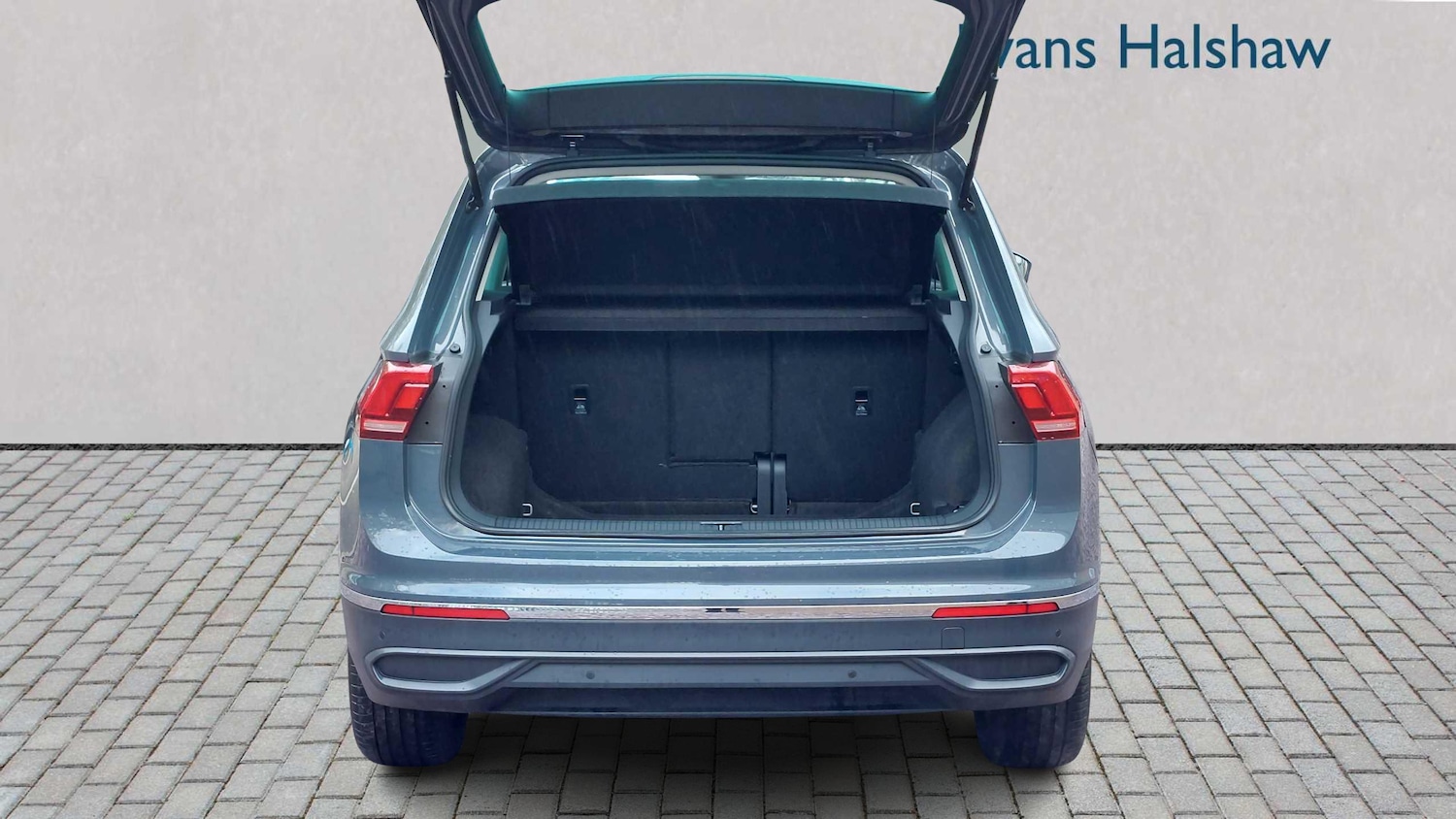 Used Volkswagen Tiguan 2022 for sale - 76087853: Photo 8