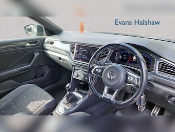 Used Volkswagen T-Roc 2018 for sale - 78407318: Photo