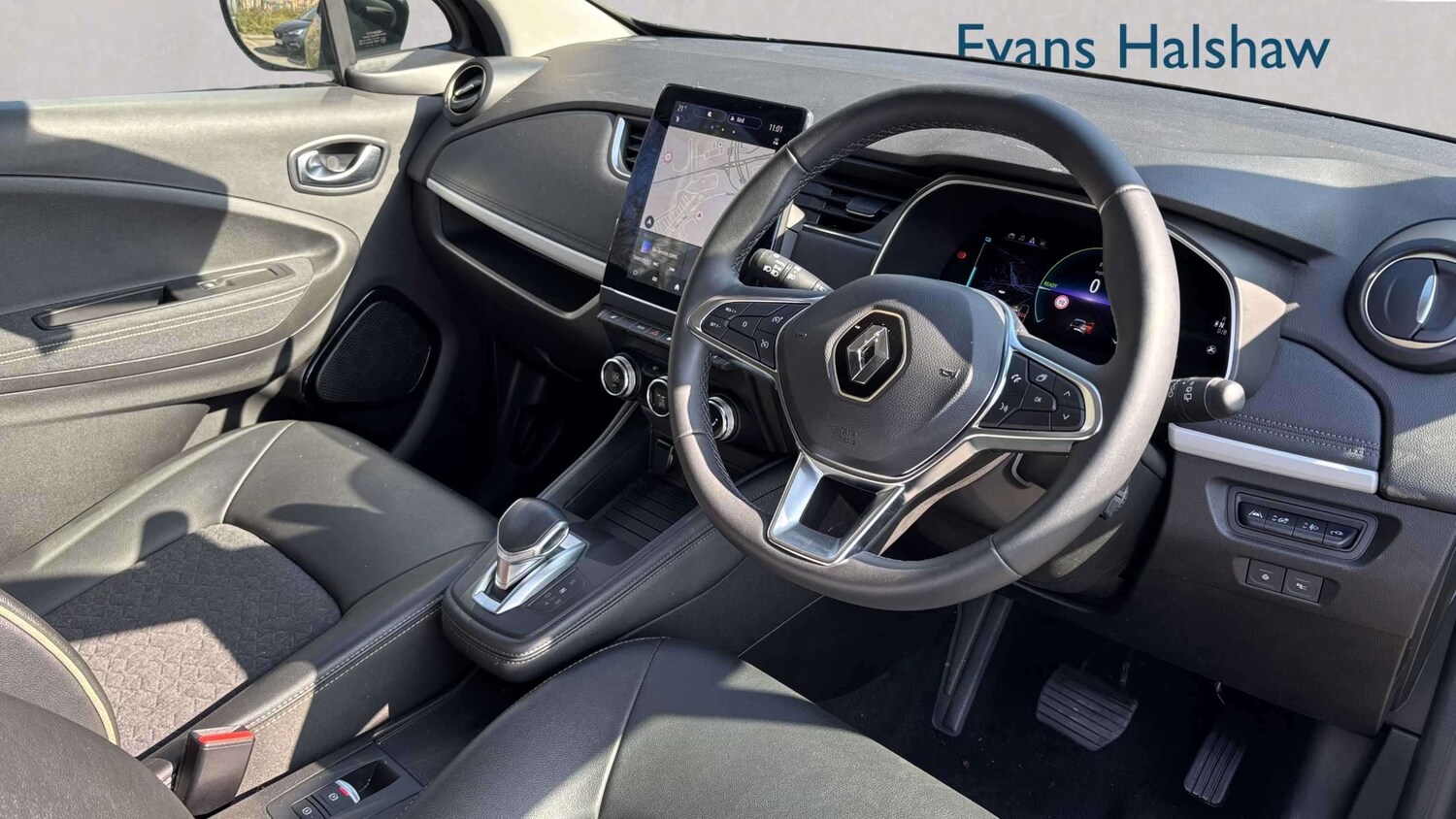 Used Renault Zoe 2023 for sale - 77960974: Photo 3