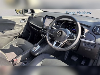 Used Renault Zoe 2023 for sale - 77960974: Photo