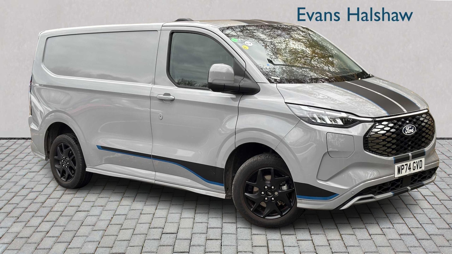 Used Ford Transit Custom 2024 for sale - 76501870: Photo 1