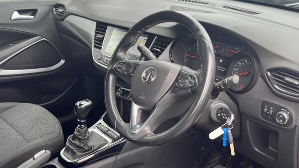 Used Vauxhall Crossland X 2019 for sale - 75399821: Photo 2