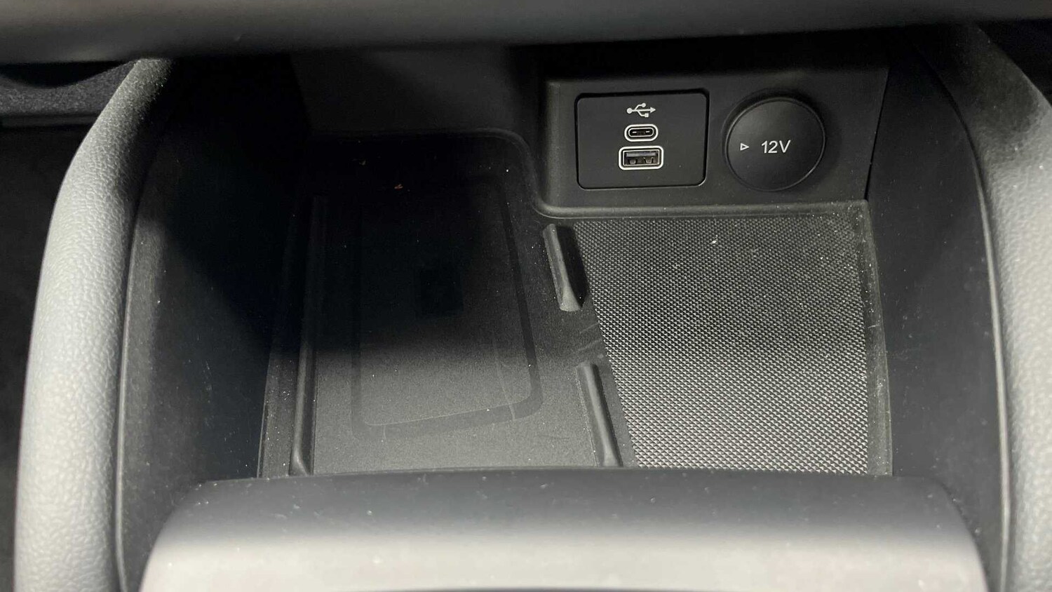 Used Ford Kuga 2022 for sale - 75639175: Photo 21