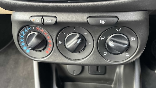 Used Vauxhall Corsa 2018 for sale - 76205099: Photo 17