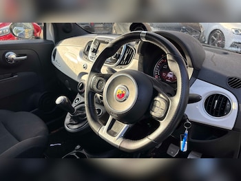 Used Abarth 595 2018 for sale - 76553122: Photo