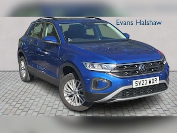 Used Volkswagen T-Roc 2023 for sale - 78451940: Photo