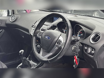 Used Ford Fiesta 2013 for sale - 76192030: Photo 3