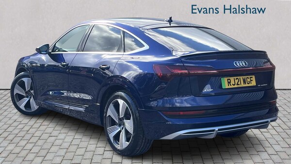 Used Audi e-tron 2021 for sale - 75317489: Photo 4