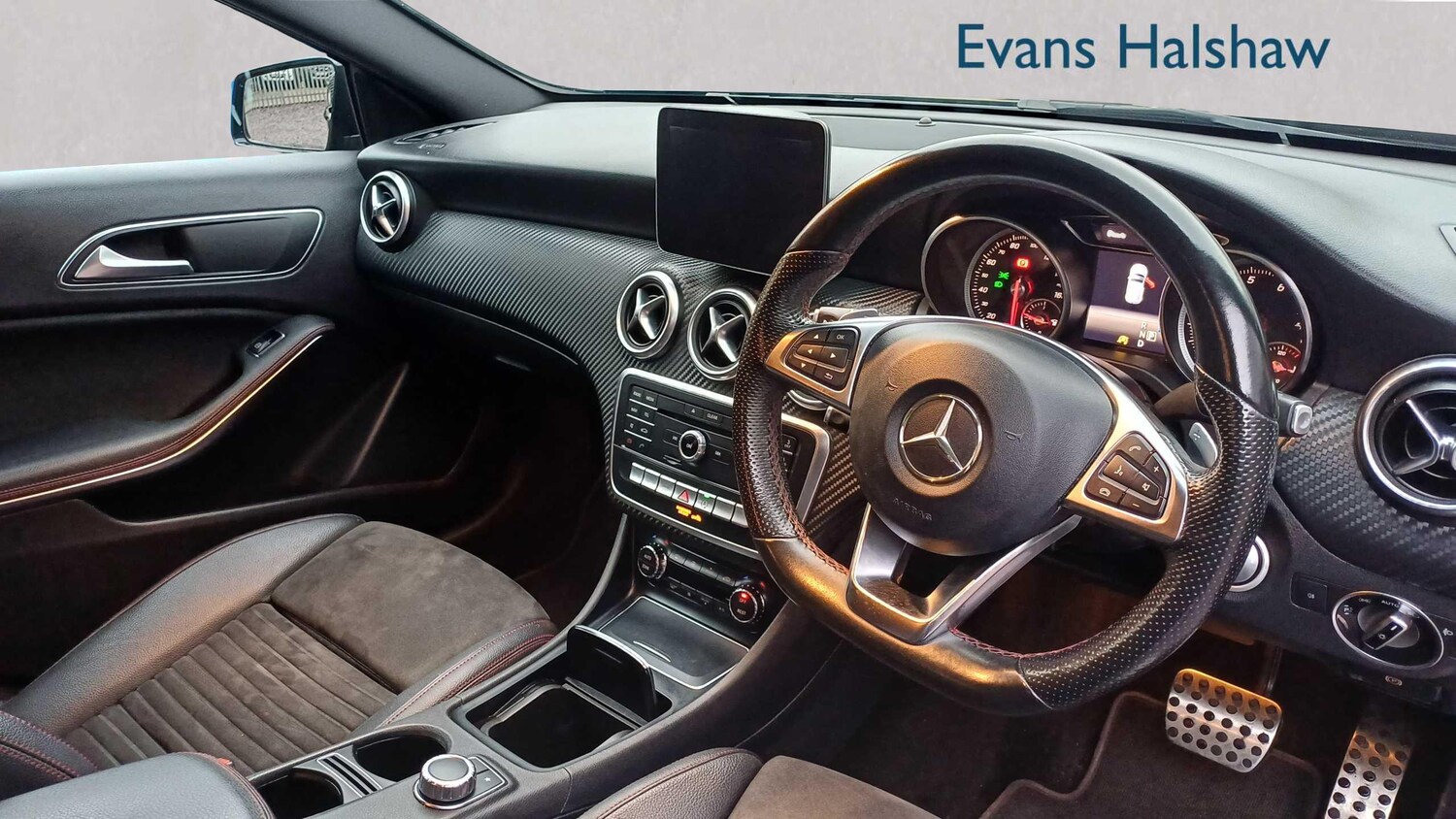 Used Mercedes-Benz A-Class 2017 for sale - 77294294: Photo 11