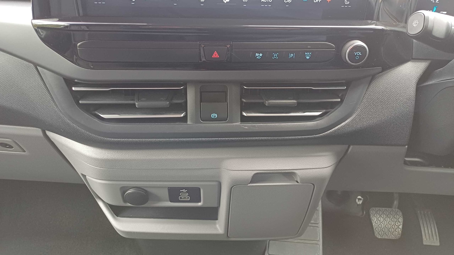 Used Ford Tourneo Custom 2024 for sale - 76329164: Photo 17