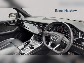 Used Audi Q7 2022 for sale - 79556404: Photo