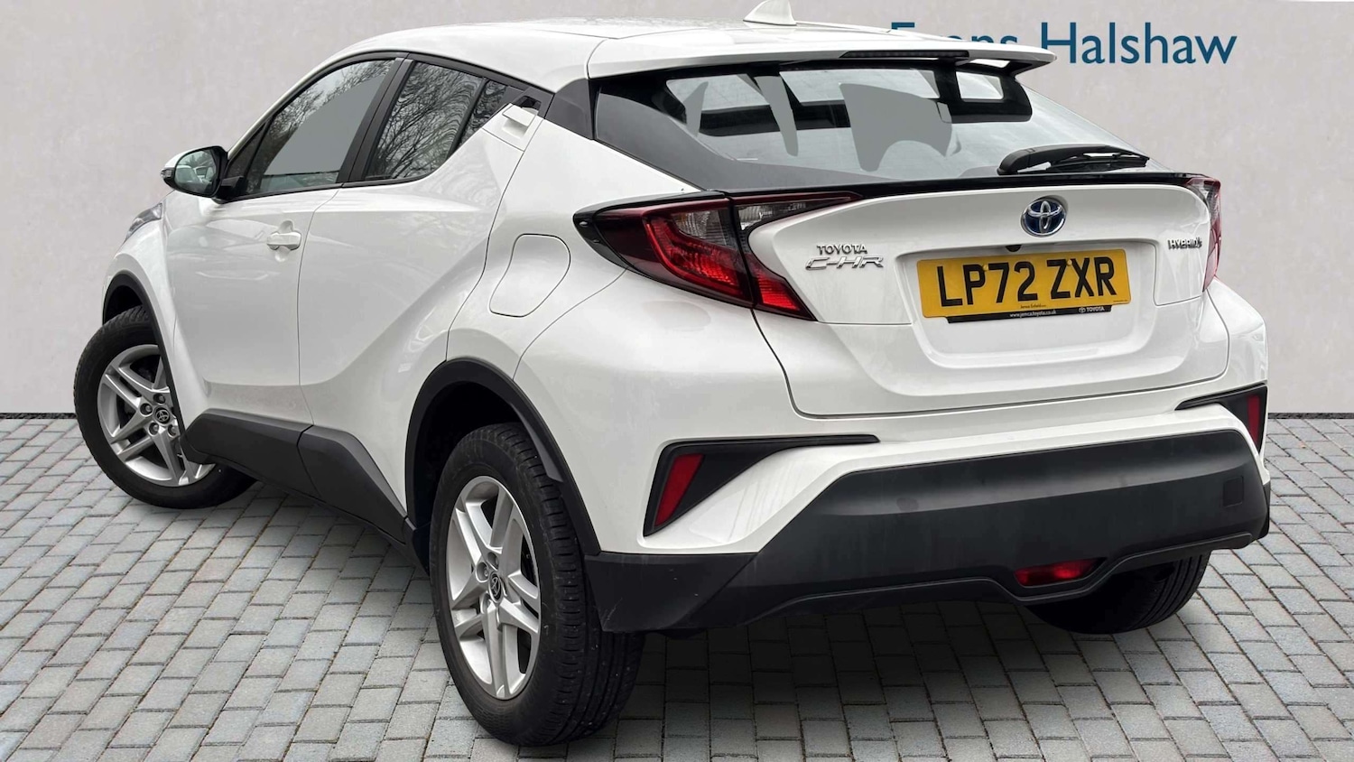 Used Toyota C-HR 2023 for sale - 78173449: Photo 5