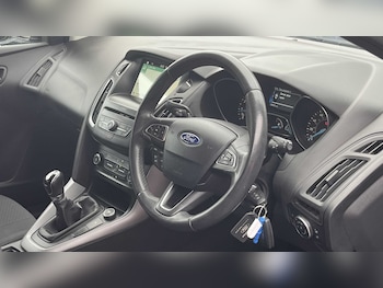 Used Ford Focus 2018 for sale - 76218213: Photo 3