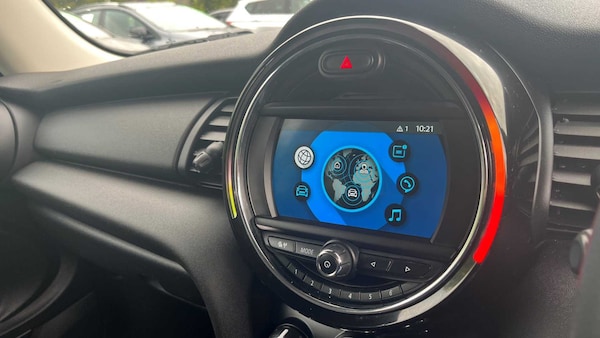 Used MINI Hatch 2019 for sale - 75354996: Photo 3