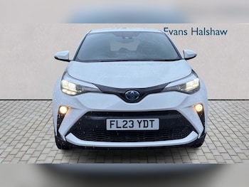 Used Toyota C-HR 2023 for sale - 76889766: Photo