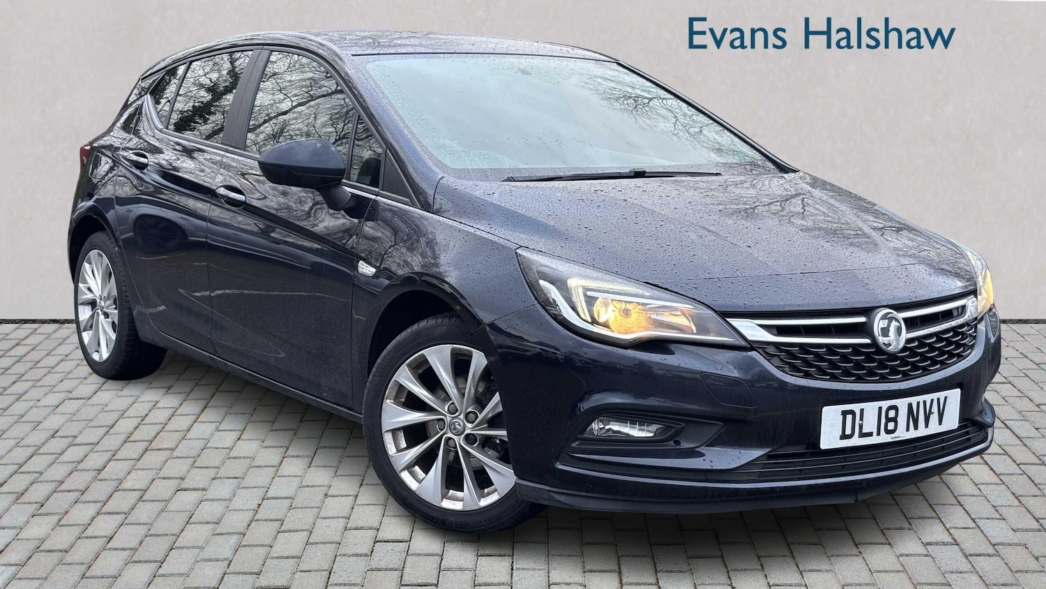 Used Vauxhall Astra 2018 for sale - 77178944: Photo 1